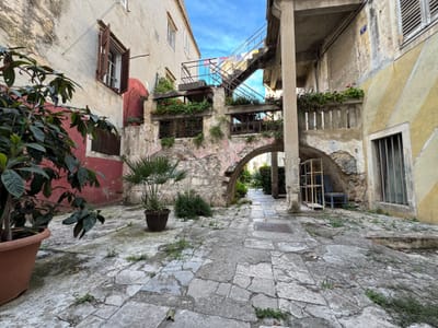 W Labiryncie Zadarskich Uliczek.